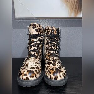 Leopard Print Combat Boots – Women’s Size 8M
